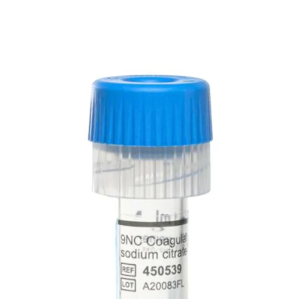 tubo tapa celeste para extracción de sangre