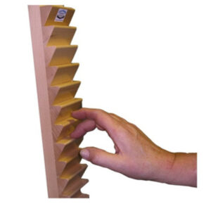 Escala Dedos en Madera Barnizada